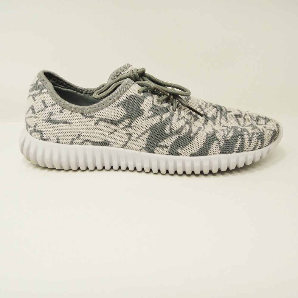 Dirty Laundry Womens Gray Camo Slip On Lace Adjust Comfort Sneakers Shoes sz 8